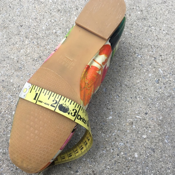 Stuart Weitzman Patent Leather Resort Wear Flats - Picture 11 of 16